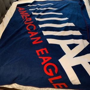 NWOT American Eagle blanket